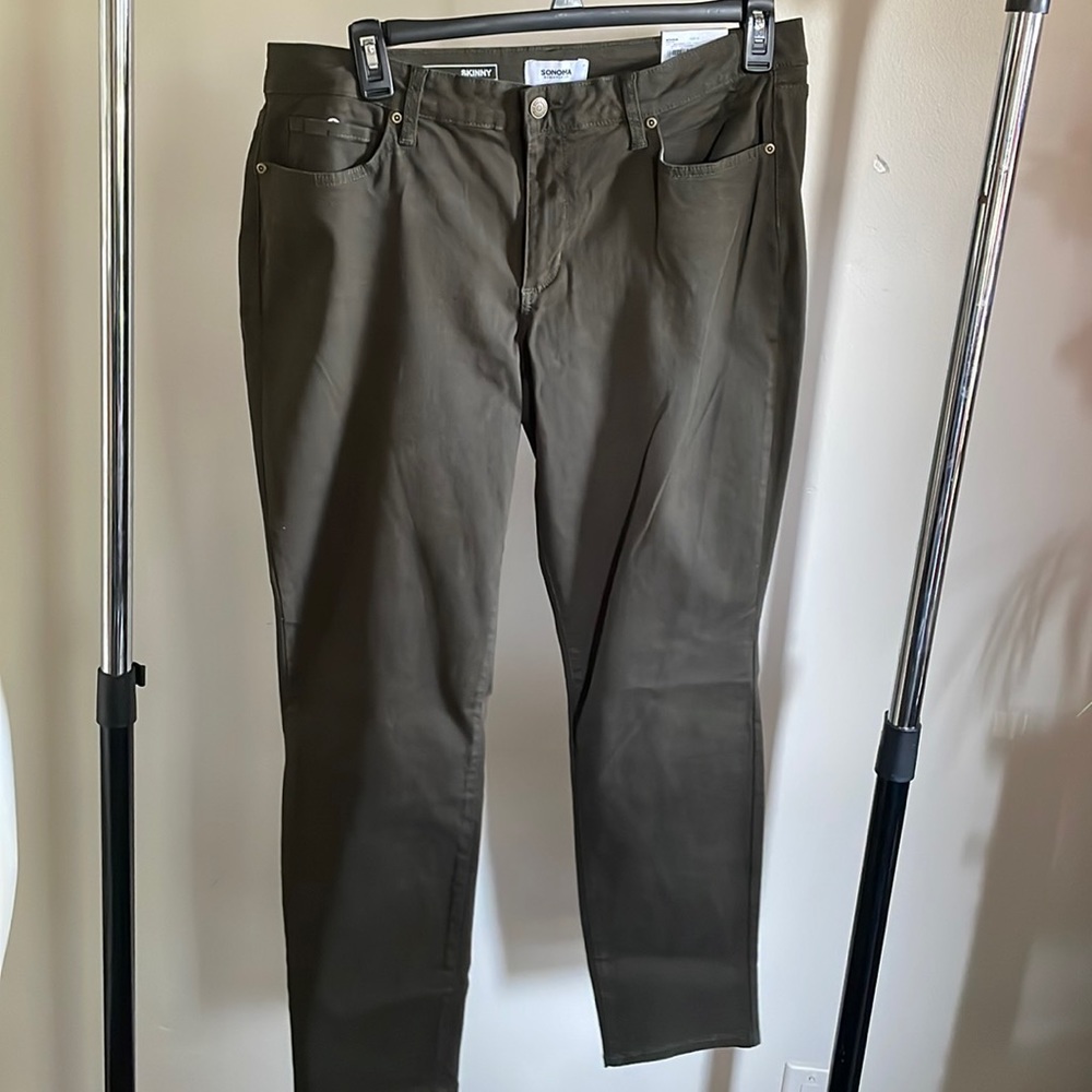 NWT olive green khaki pants twill type fabric blend skinny style